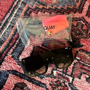 Quay Black ‘FULLY BOOKED’ Sunglasses